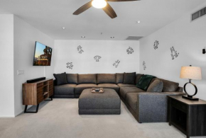 Keith Haring Inspired 2BD Deauville Condo - A Ryson Property